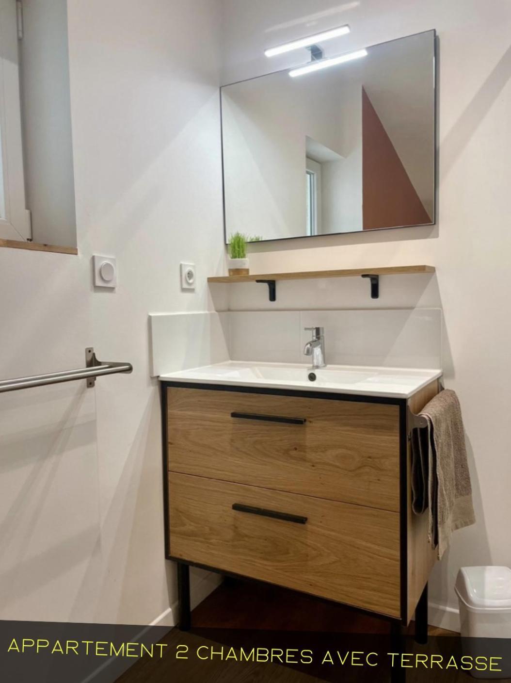 Les Appartements Du Pont Joubert Poitiers Esterno foto